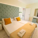 מלון Perla Sun 4*
